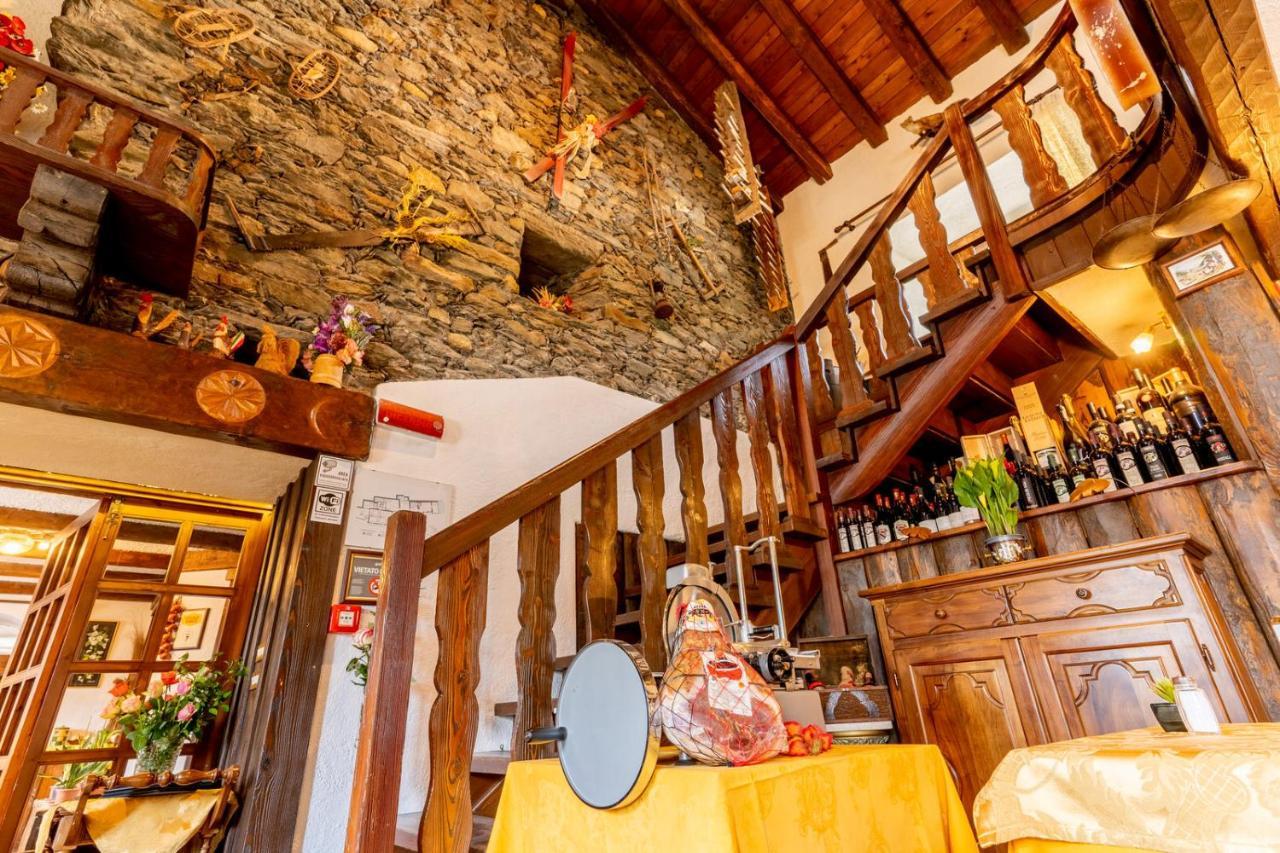 Hotel Des Alpes Saint-Rhemy-En-Bosses Zewnętrze zdjęcie