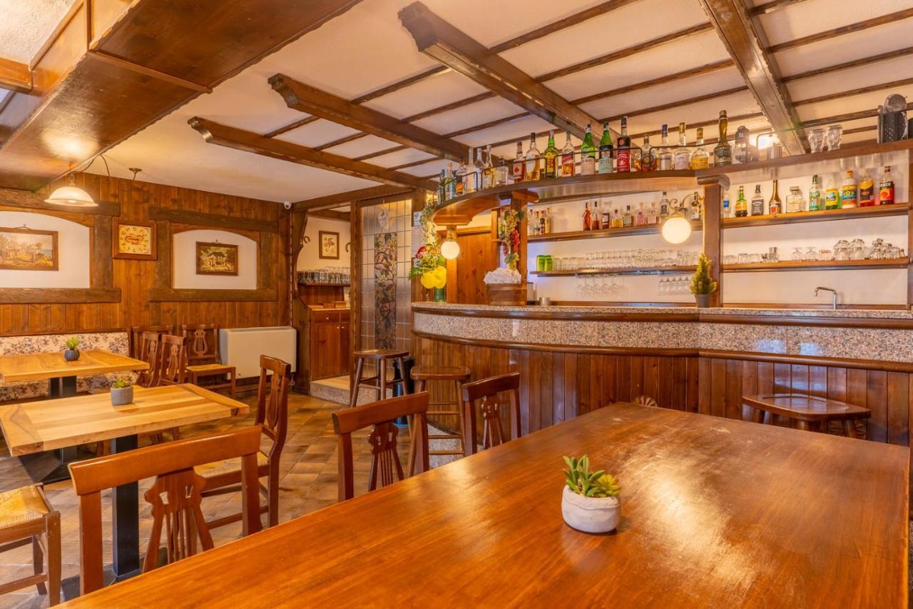 Hotel Des Alpes Saint-Rhemy-En-Bosses Zewnętrze zdjęcie