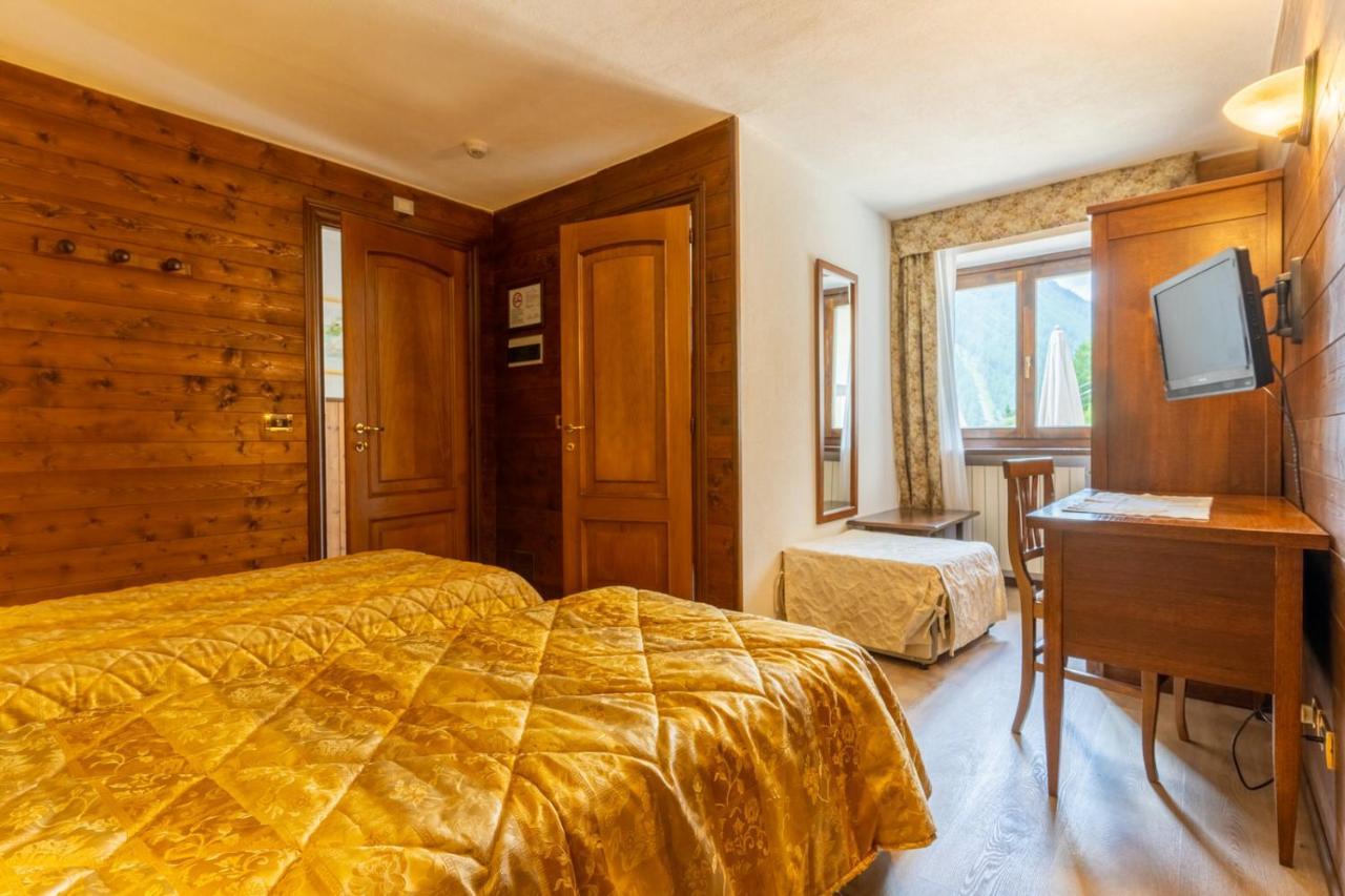 Hotel Des Alpes Saint-Rhemy-En-Bosses Zewnętrze zdjęcie