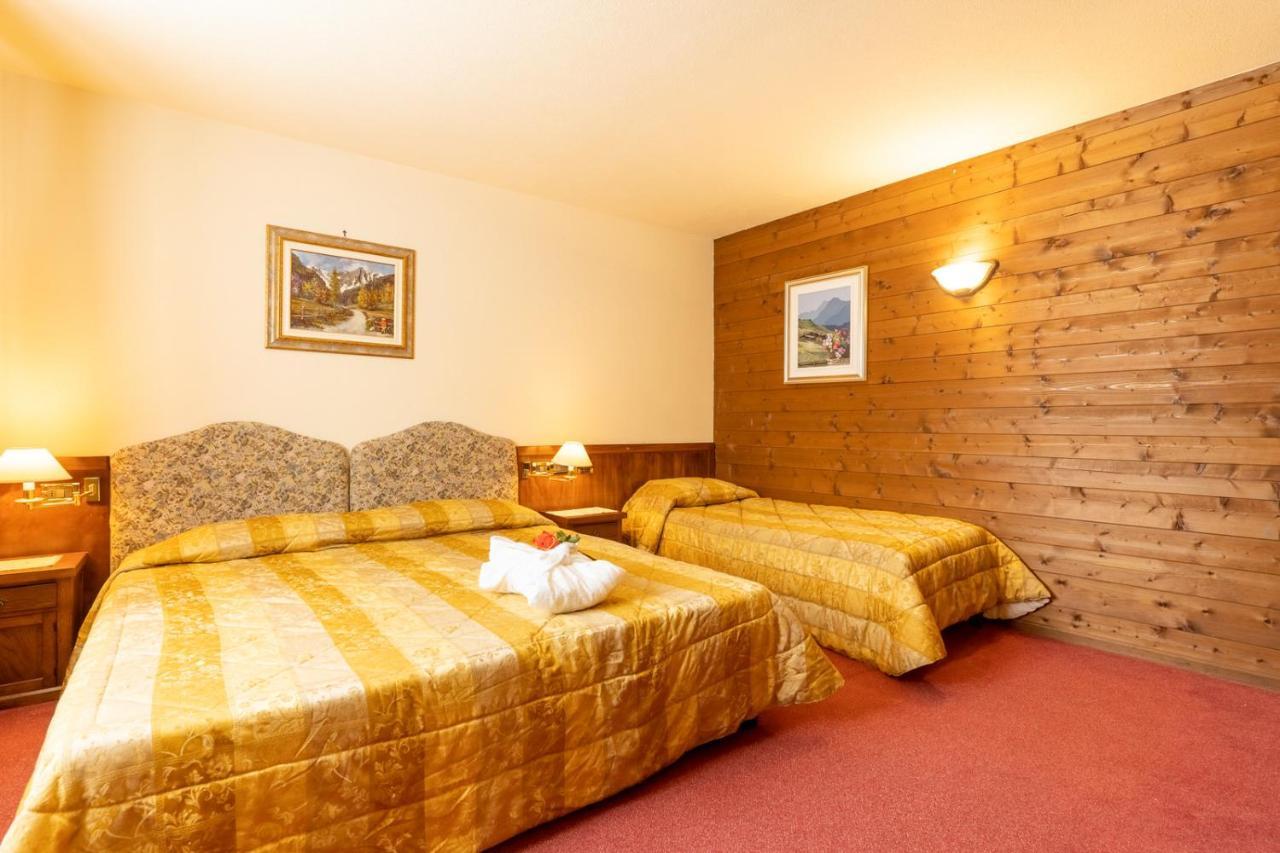 Hotel Des Alpes Saint-Rhemy-En-Bosses Zewnętrze zdjęcie