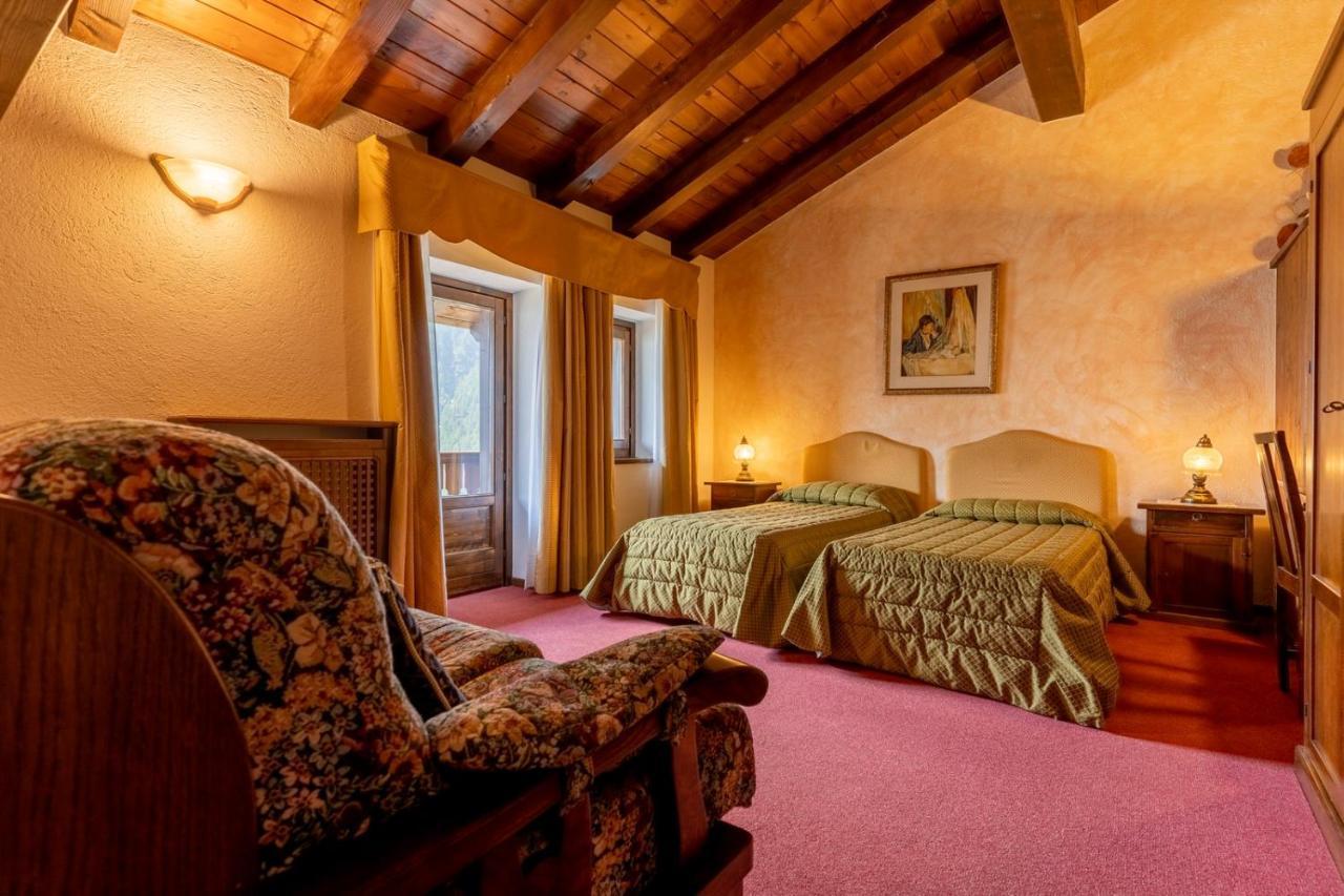 Hotel Des Alpes Saint-Rhemy-En-Bosses Zewnętrze zdjęcie