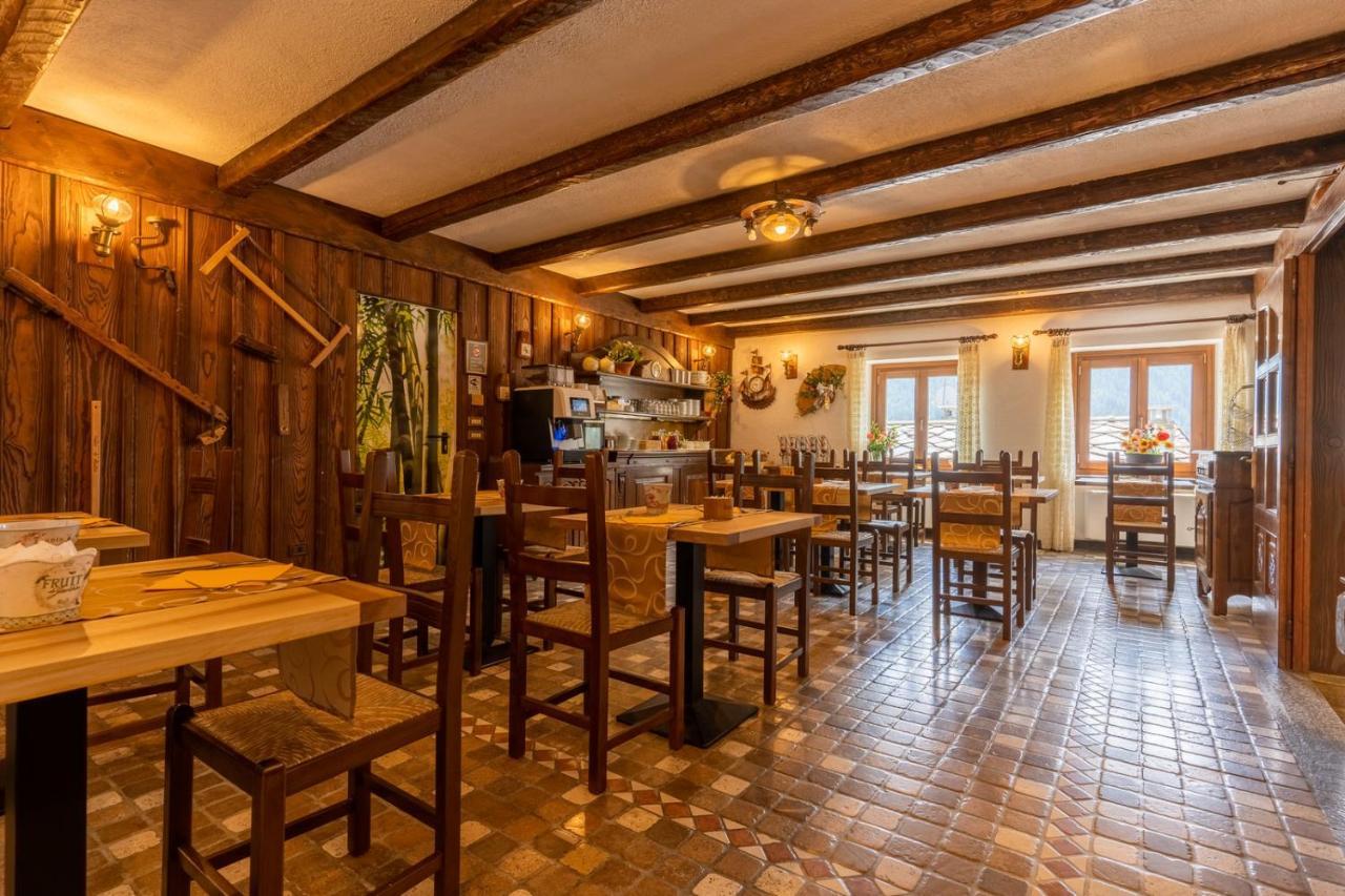 Hotel Des Alpes Saint-Rhemy-En-Bosses Zewnętrze zdjęcie